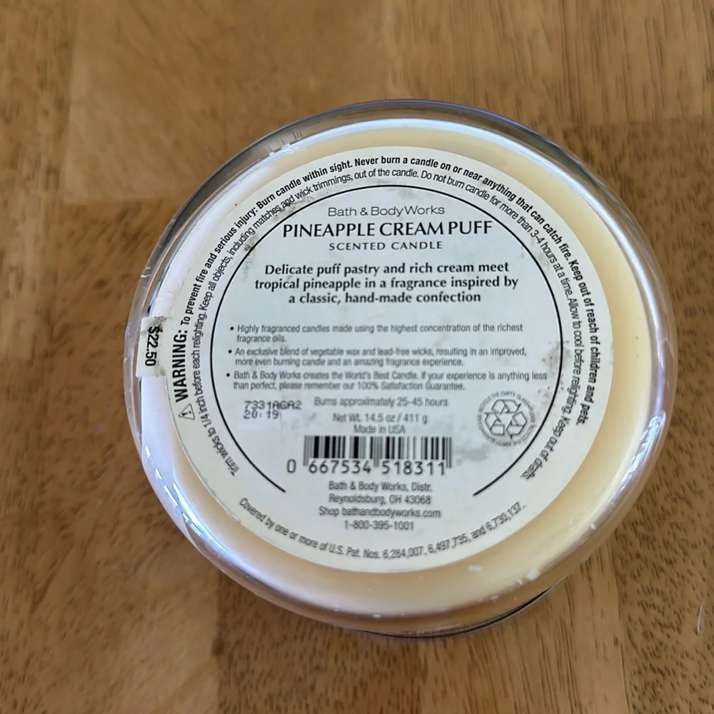 Bath & Bodyworks Pineapple Cream Puff 3 wick candle - Picture 3 of 4